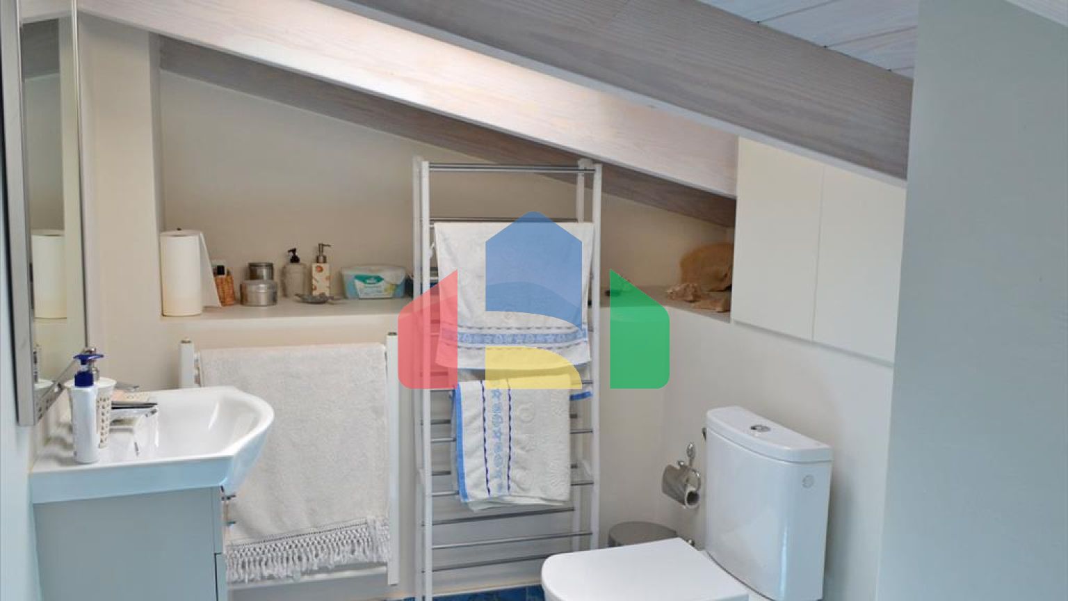 Продаж - Котедж 330 m² в Аттиці