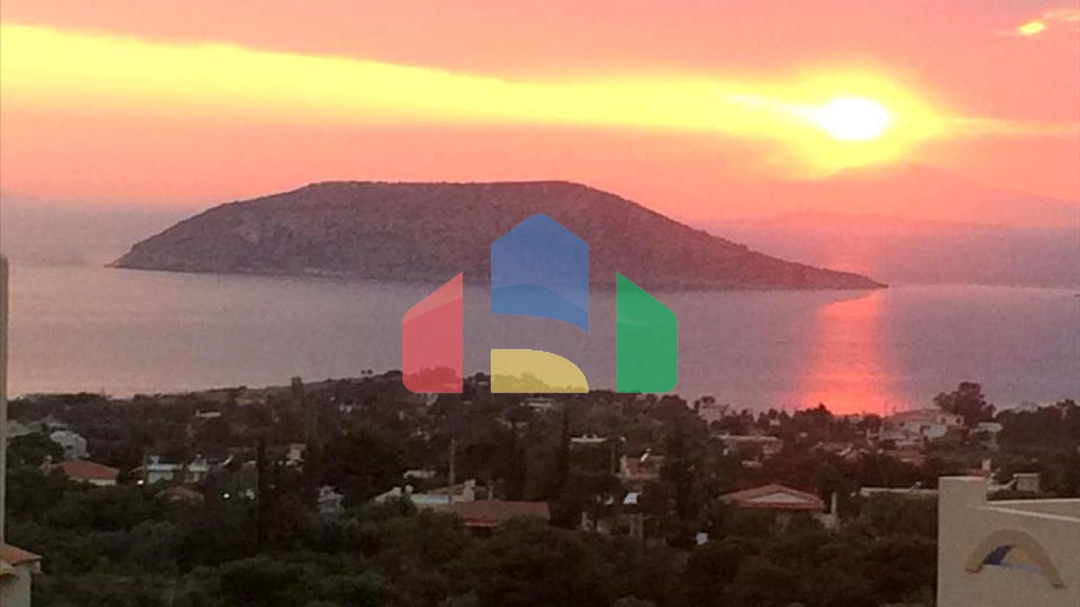 Продаж - Котедж 330 m² в Аттиці