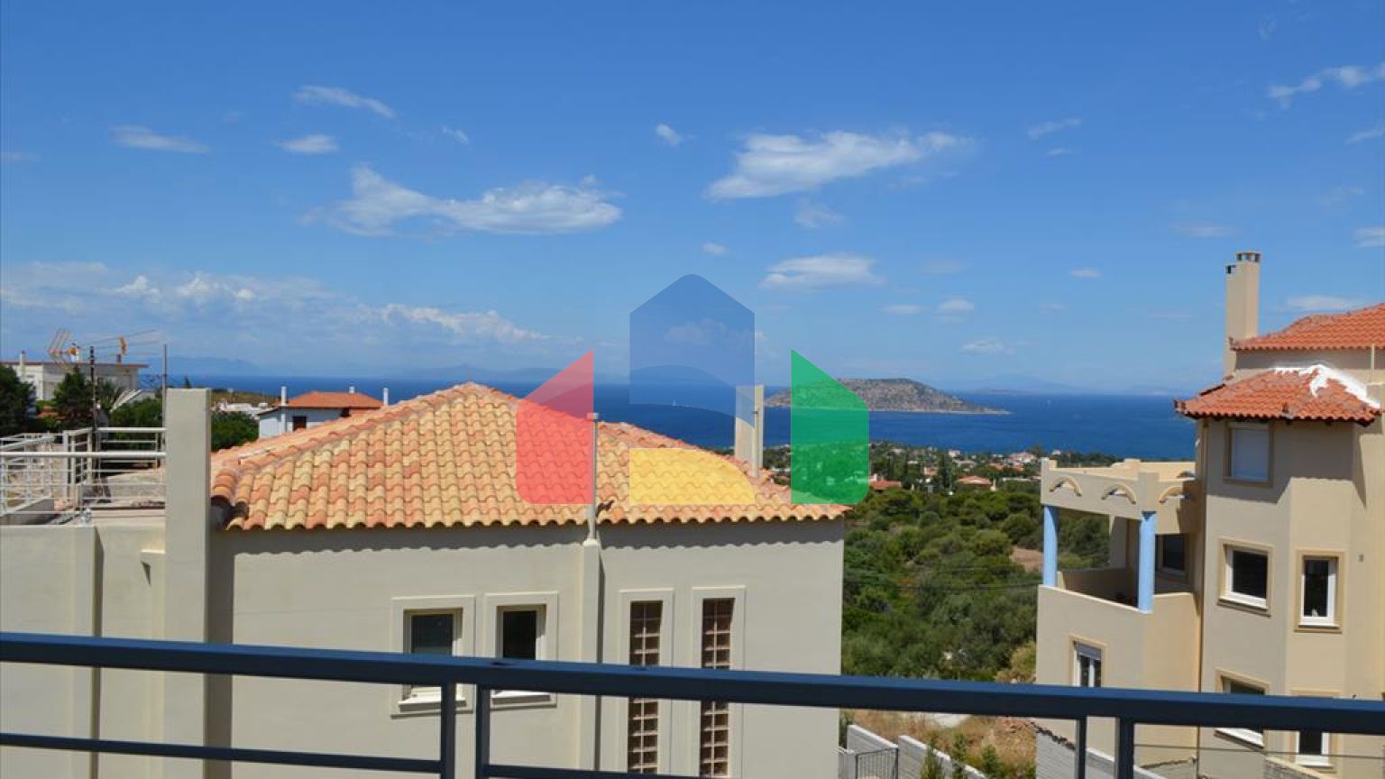 Продаж - Котедж 330 m² в Аттиці