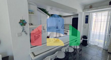 Продажа - Коттедж 215 m² в Аттике