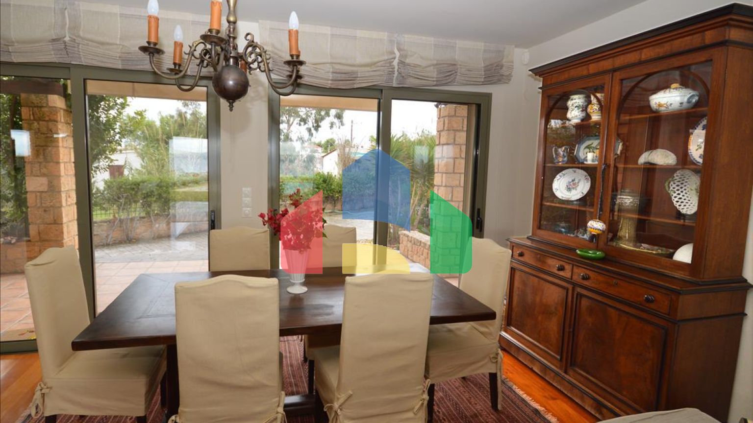 Продаж - Вілла 270 m² в Аттиці