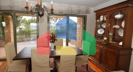 Продаж - Вілла 270 m² в Аттиці