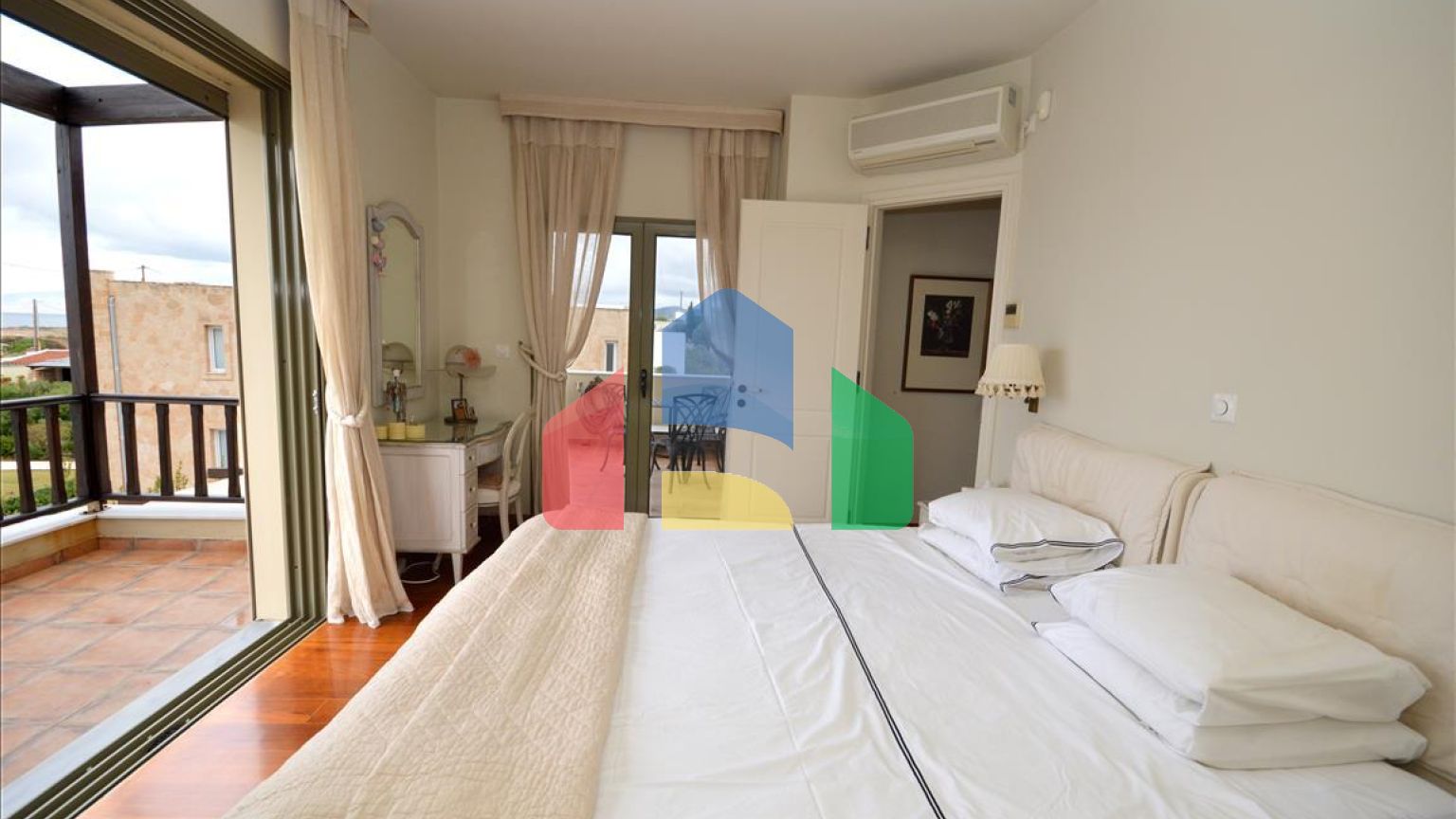 Продаж - Вілла 270 m² в Аттиці