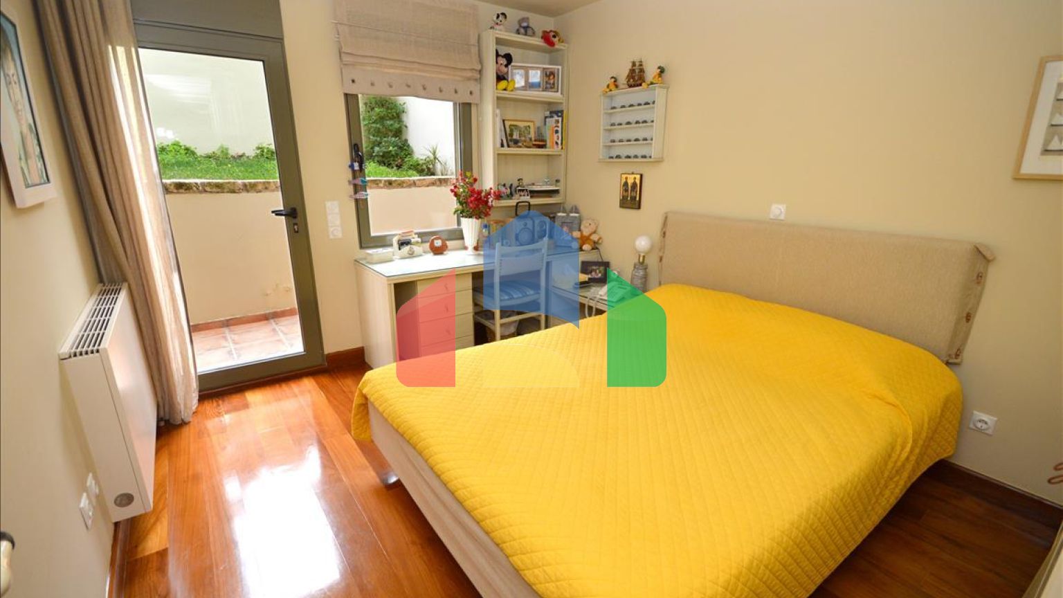 Продаж - Вілла 270 m² в Аттиці