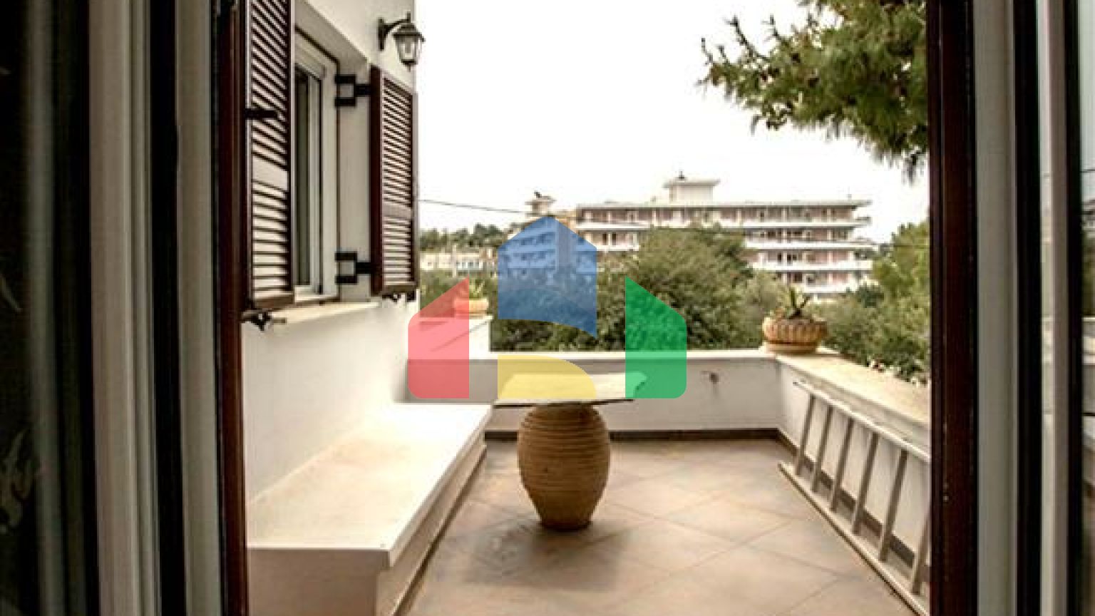 Продаж - Котедж 360 m² в Аттиці