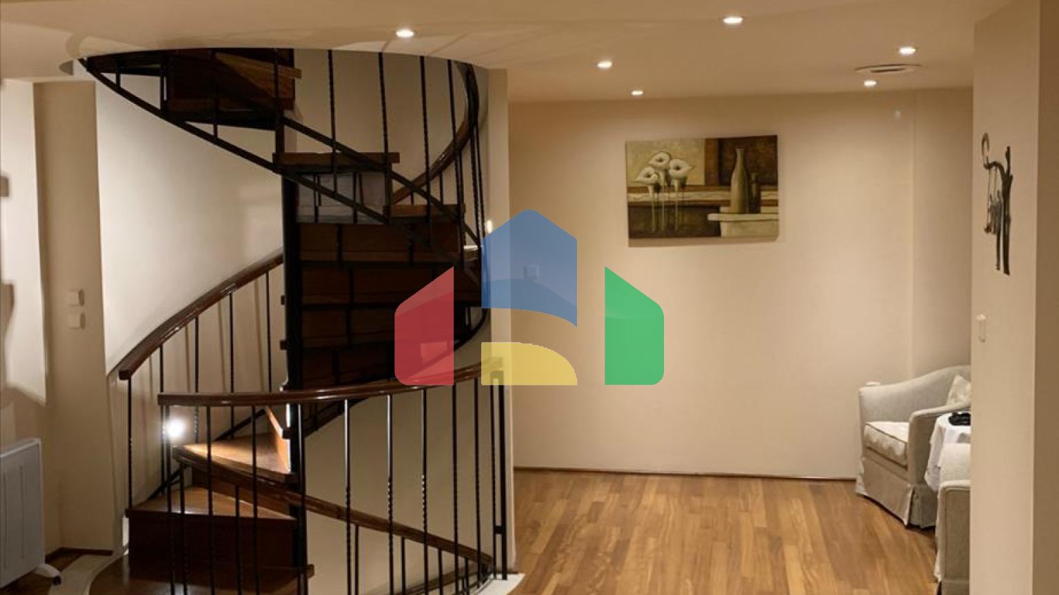 Продаж - Котедж 312 m² в Аттиці