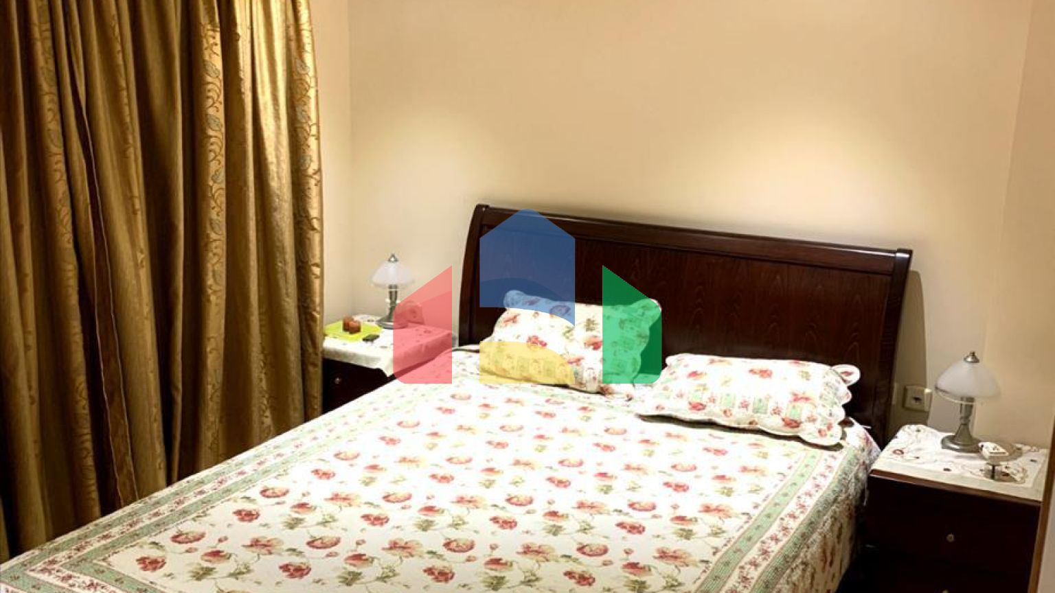 Продаж - Котедж 312 m² в Аттиці