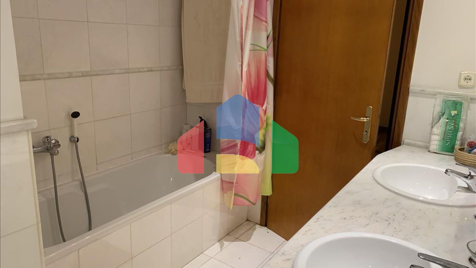 Продаж - Котедж 312 m² в Аттиці