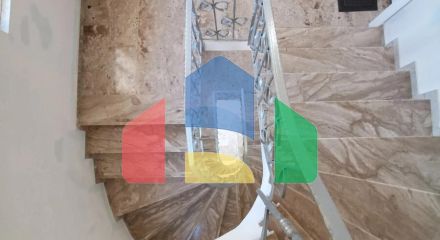 Продаж - Котедж 520 m² в Аттиці