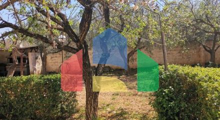 Продаж - Котедж 520 m² в Аттиці