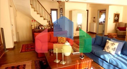 For Sale - Detached house 282 m² in Attica