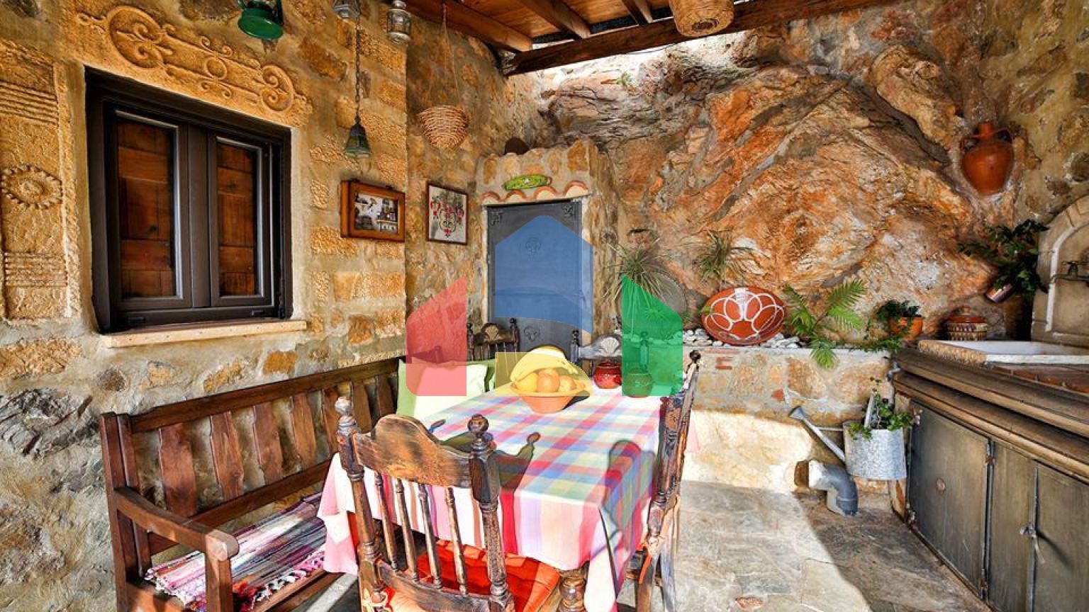 Продаж - Вілла 210 m² в Аттиці