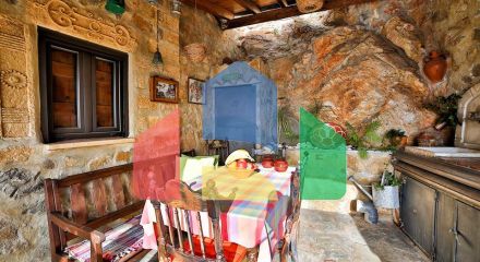 Продаж - Вілла 210 m² в Аттиці