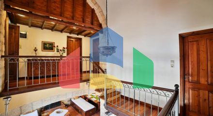 Продаж - Вілла 210 m² в Аттиці