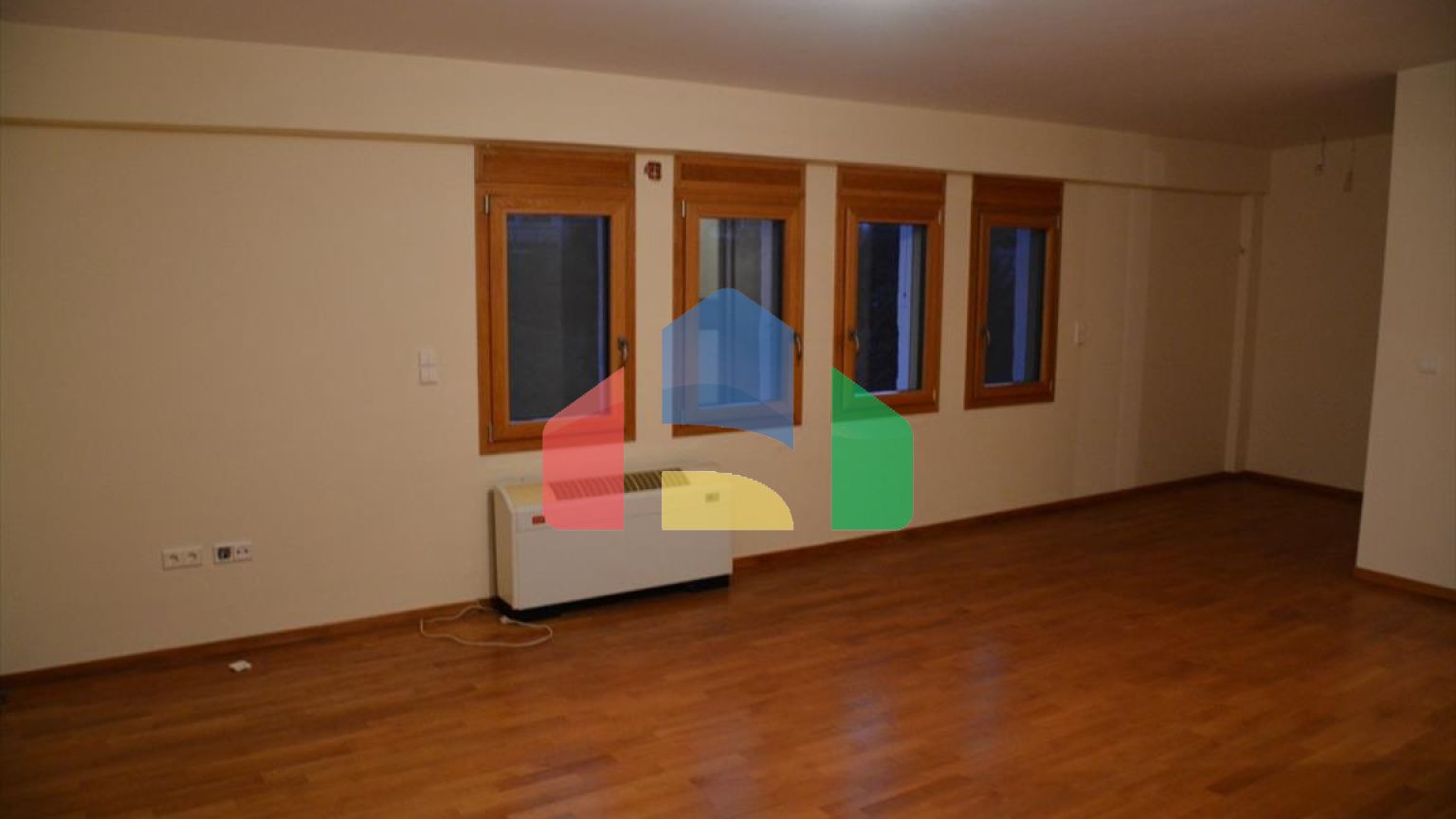 Продаж - Вілла 1200 m² в Аттиці