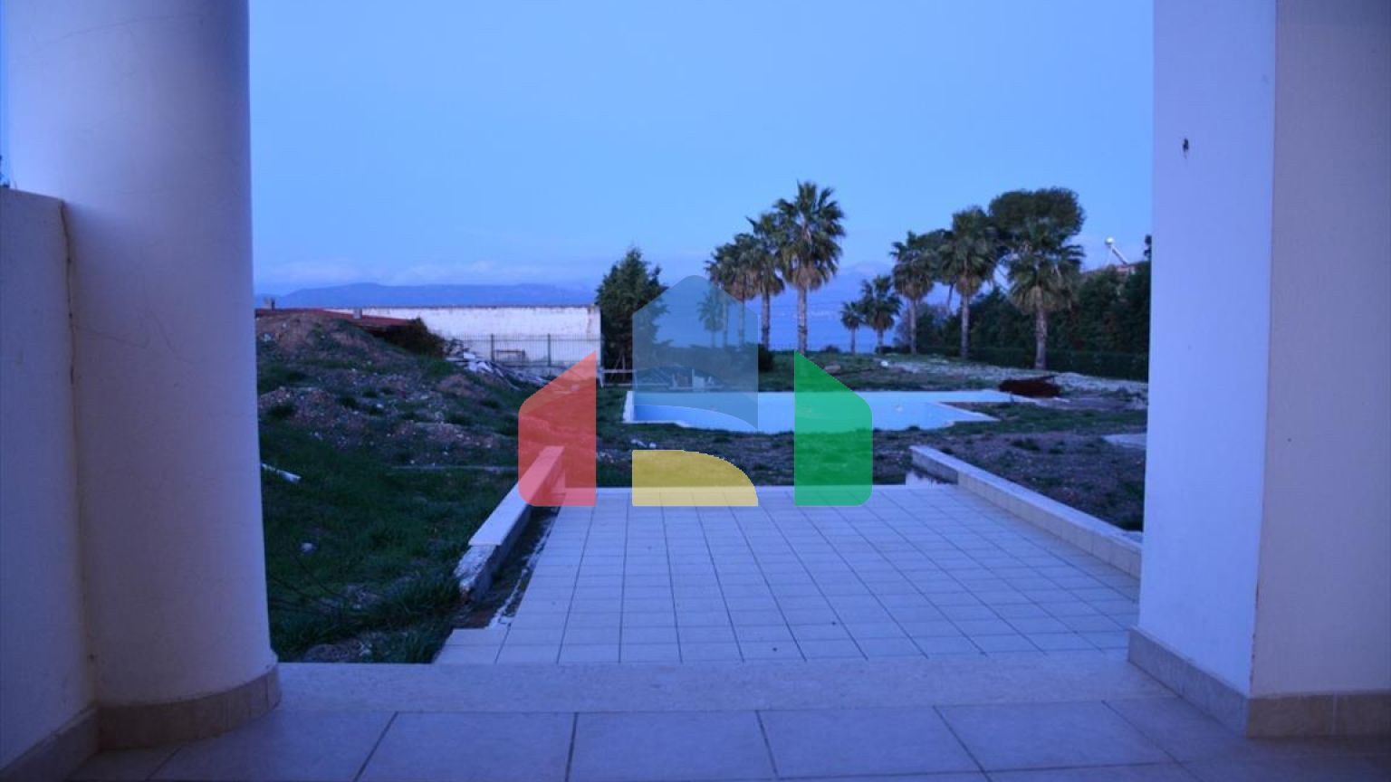 Продаж - Вілла 1200 m² в Аттиці