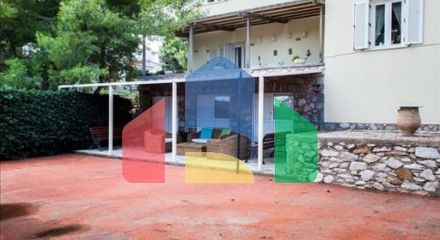 Продаж - Котедж 300 m² в Аттиці