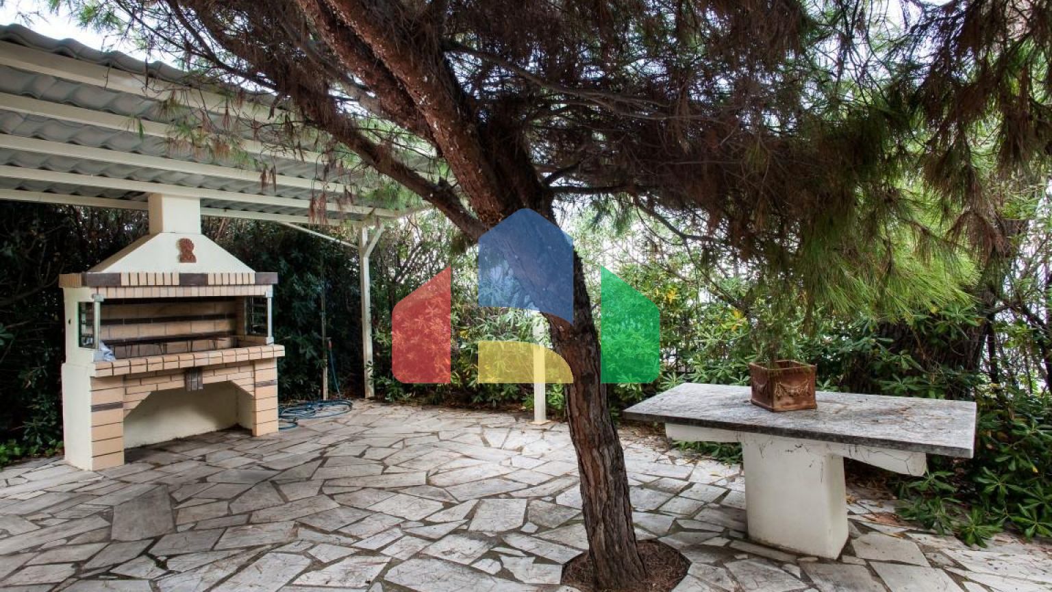 Продаж - Котедж 300 m² в Аттиці