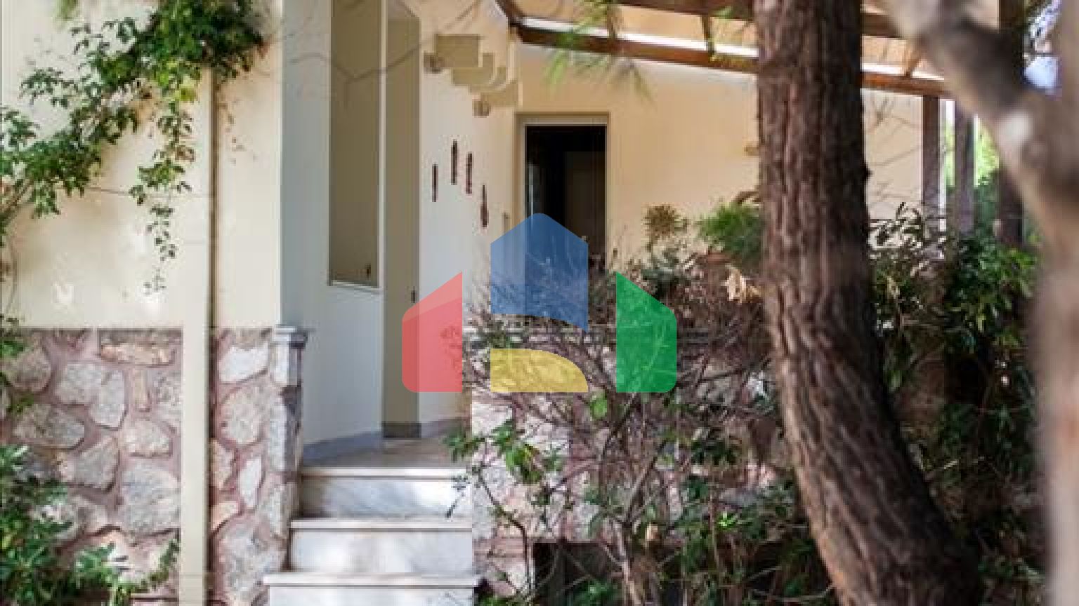 Продаж - Котедж 300 m² в Аттиці