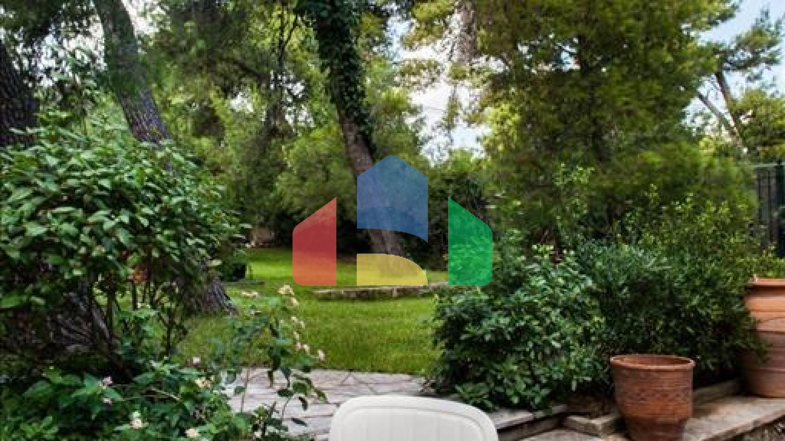 Продаж - Котедж 300 m² в Аттиці