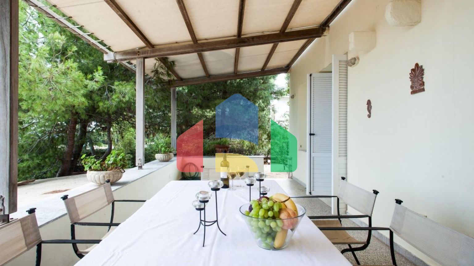 Продаж - Котедж 300 m² в Аттиці