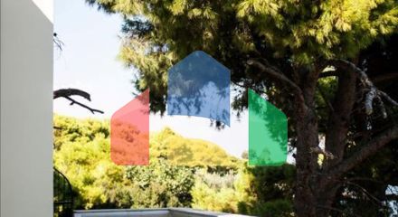 Продаж - Котедж 300 m² в Аттиці