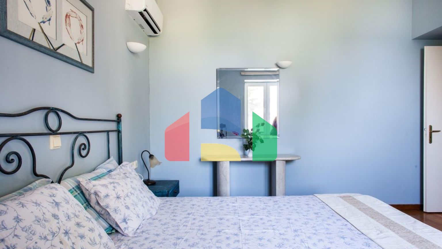 Продаж - Котедж 300 m² в Аттиці