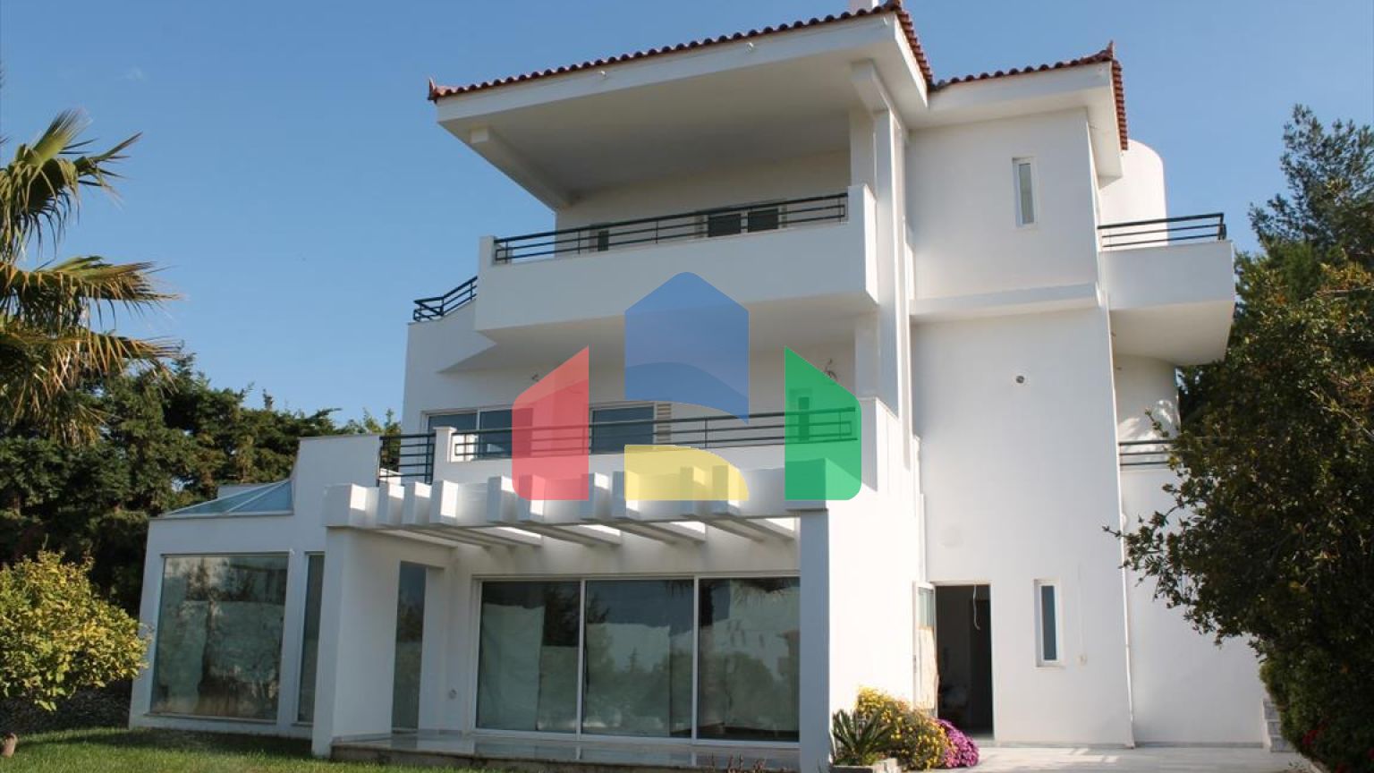 Продаж - Котедж 260 m² в Аттиці