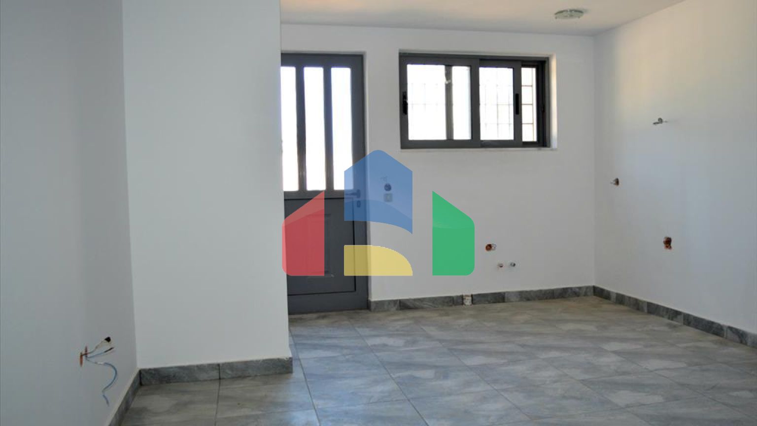 Продажа - Таунхаус 290 m² в Аттике