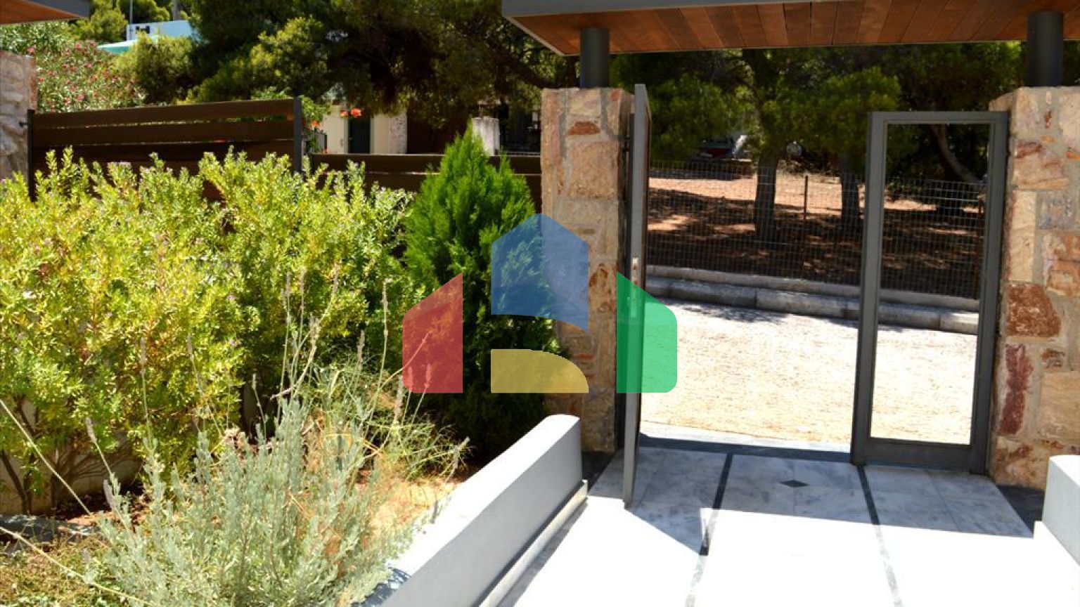 Продажа - Таунхаус 290 m² в Аттике