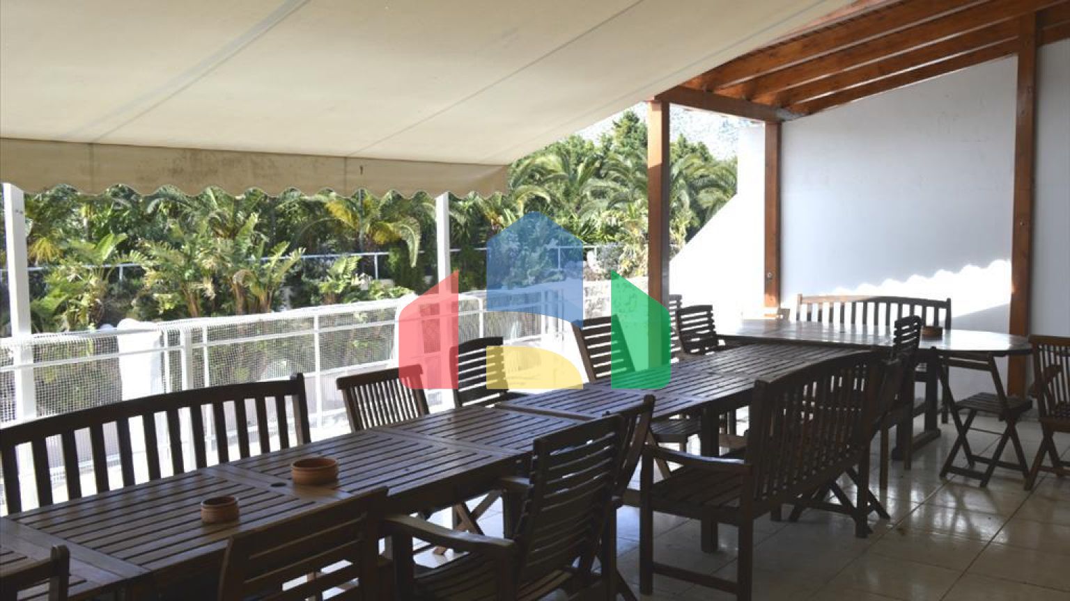 Продаж - Готель 1600 m² в Аттиці