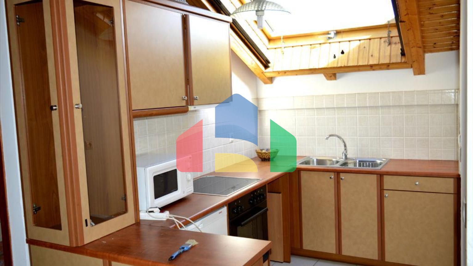 Продаж - Готель 1600 m² в Аттиці