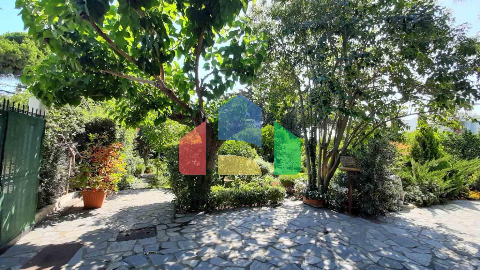 Продаж - Котедж 275 m² в Аттиці