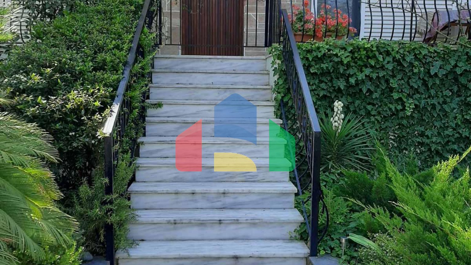 Продаж - Котедж 275 m² в Аттиці