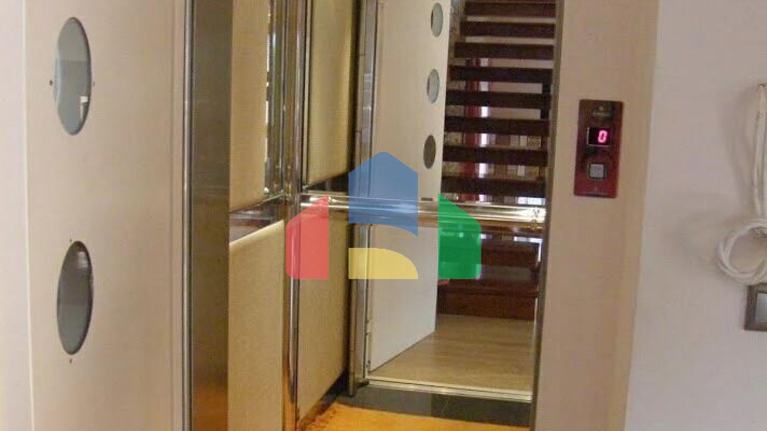 Продажа - Коттедж 414 m² в Аттике