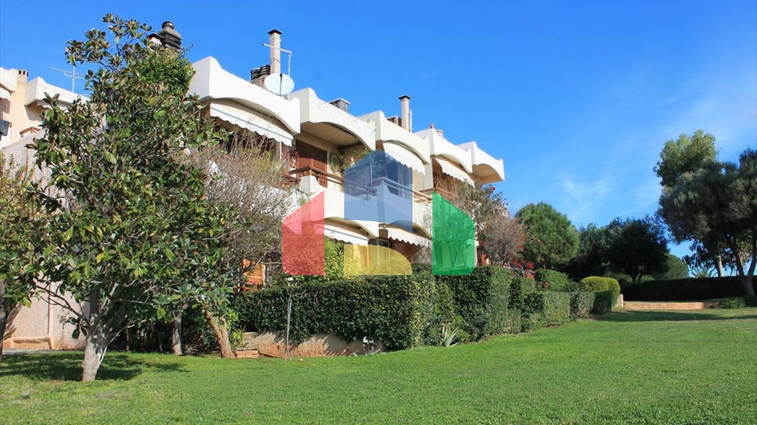 Продажа - Таунхаус 130 m² в Аттике