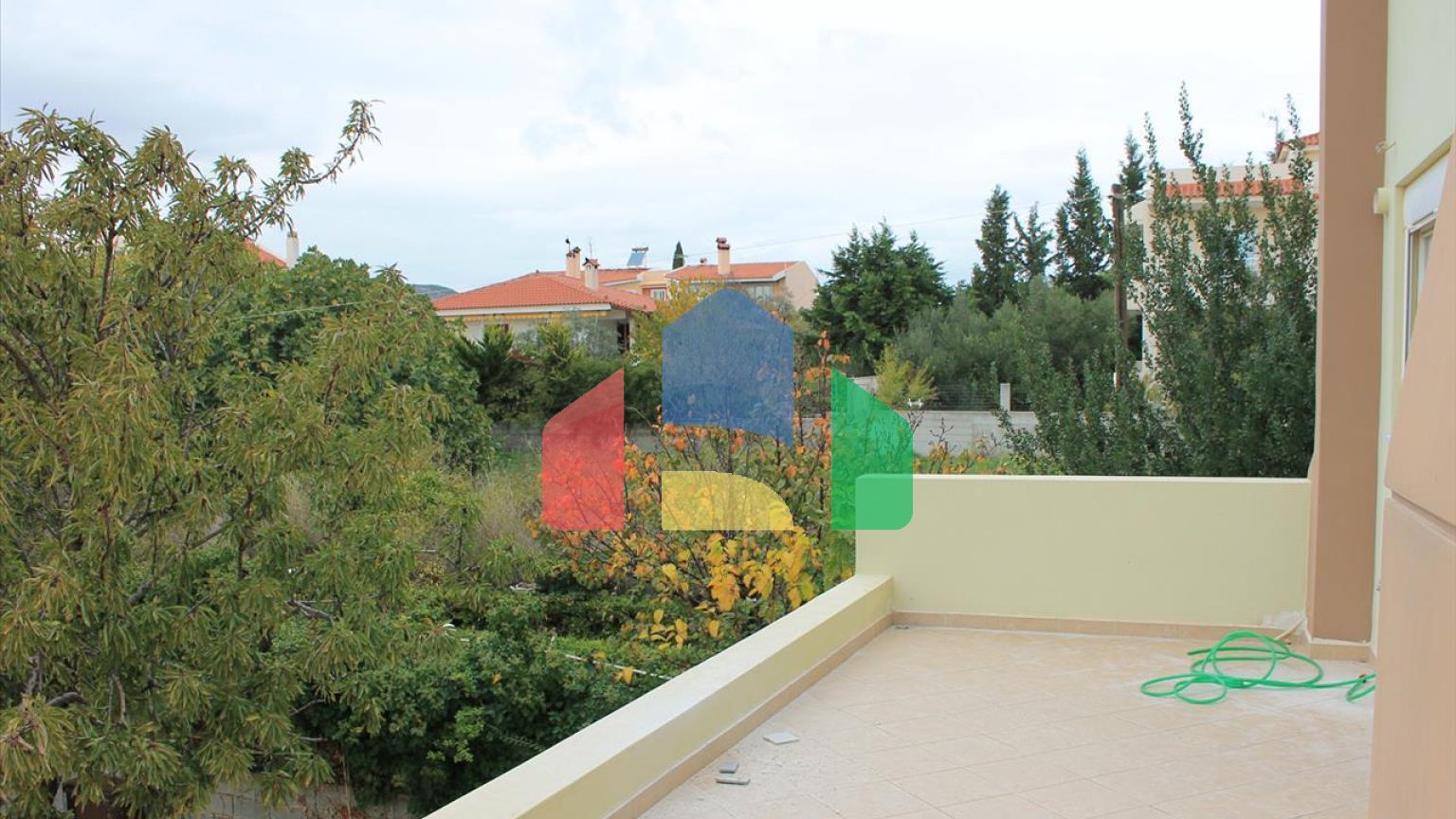 Продаж - Таунхаус 220 m² в Аттиці