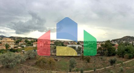 Продаж - Таунхаус 220 m² в Аттиці