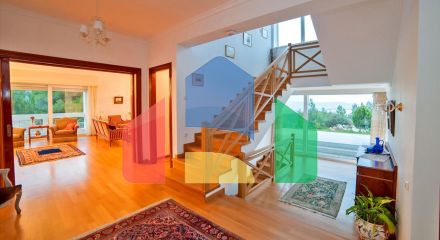 Продаж - Котедж 480 m² в Аттиці