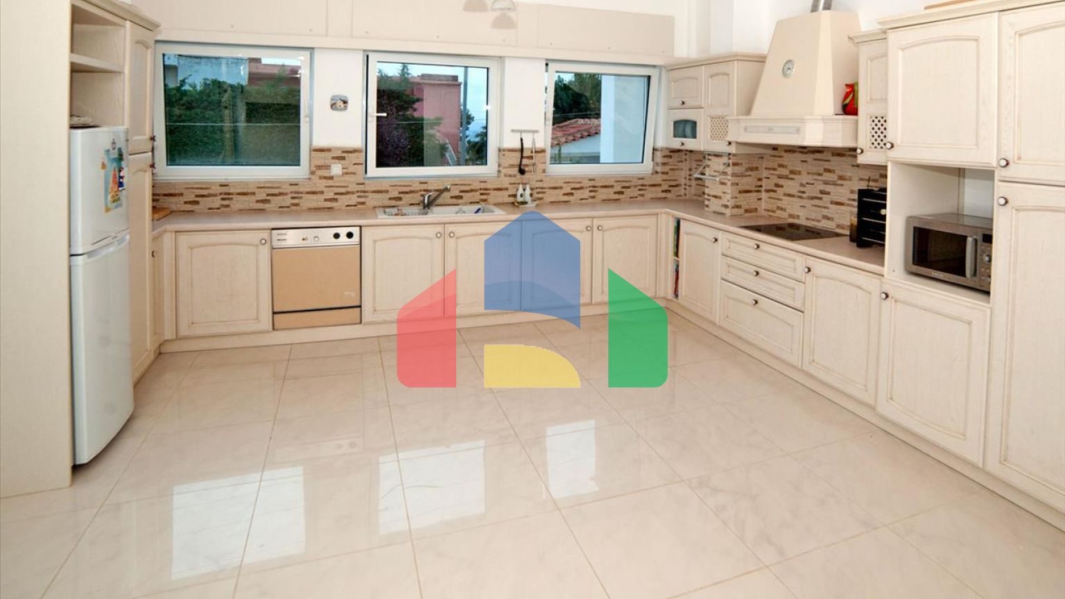 Продажа - Коттедж 480 m² в Аттике