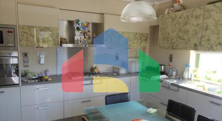 Продажа - Коттедж 230 m² в Аттике