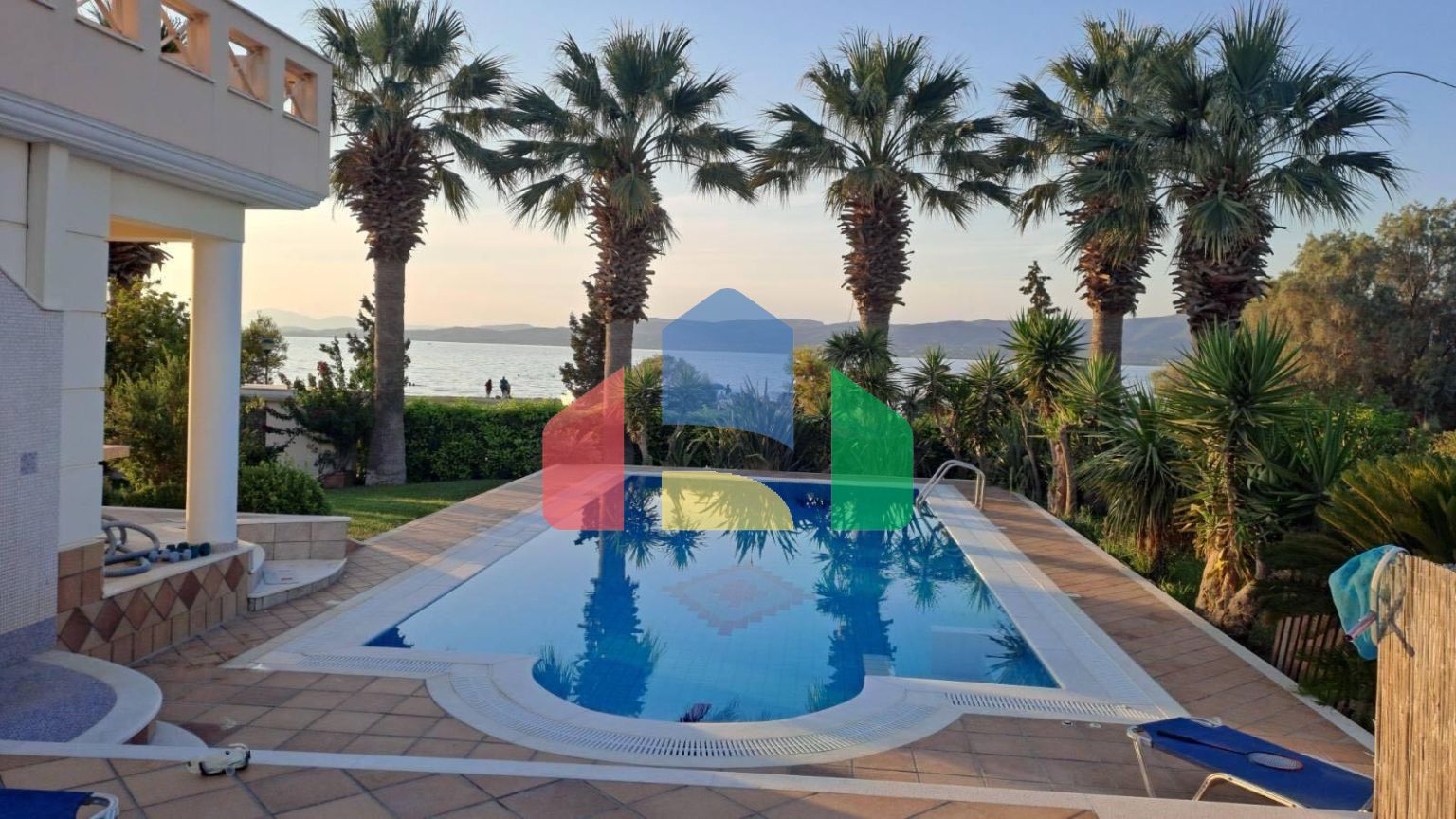 Продажа - Вилла 390 m² в Аттике