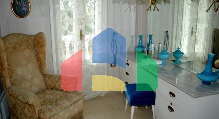 Продаж - Котедж 440 m² в Аттиці