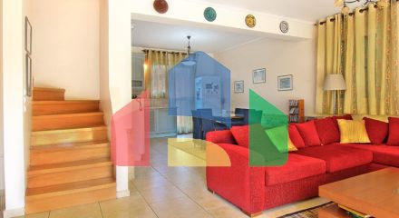 For Sale - Detached house 290 m² in Attica