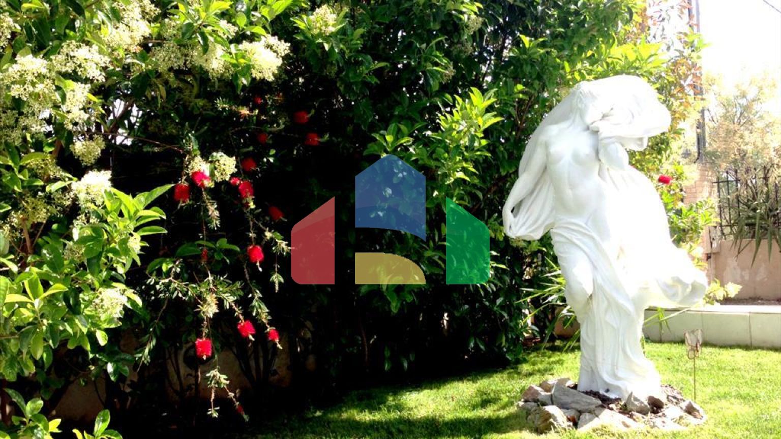 Продаж - Вілла 300 m² в Аттиці