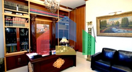 Продаж - Вілла 300 m² в Аттиці