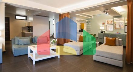 Продаж - Вілла 240 m² в Аттиці