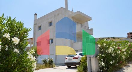 Продаж - Котедж 300 m² в Аттиці