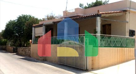 Продаж - Земельна ділянка 10000 m² в Аттиці