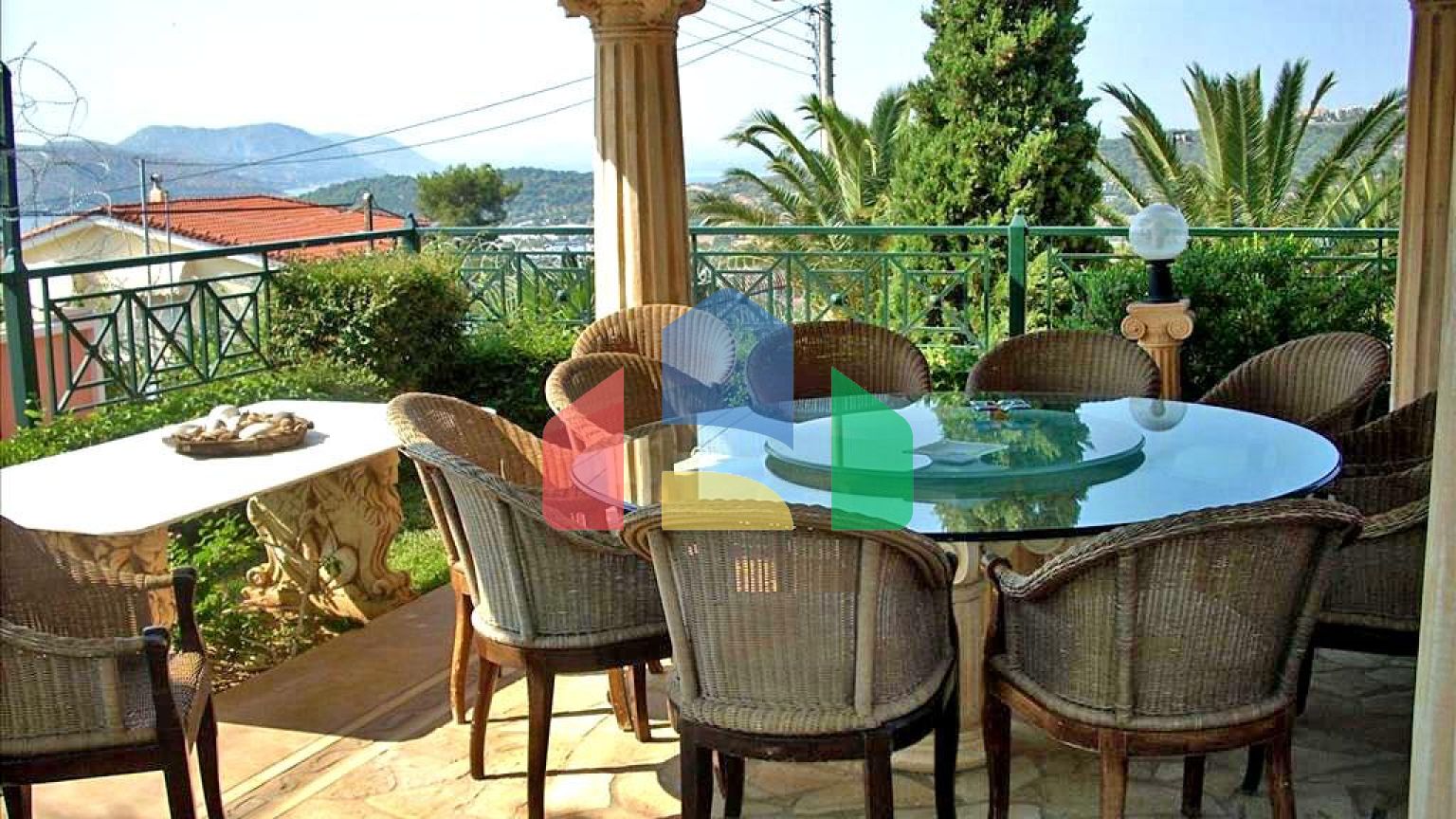 Продаж - Вілла 750 m² в Аттиці